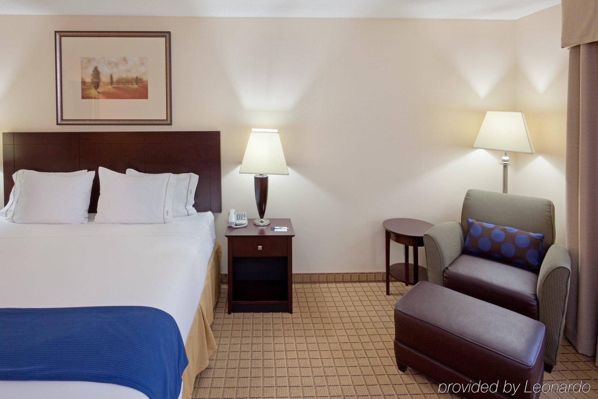 Holiday Inn Express Hotel & Suites Rochester By Ihg Chambre photo